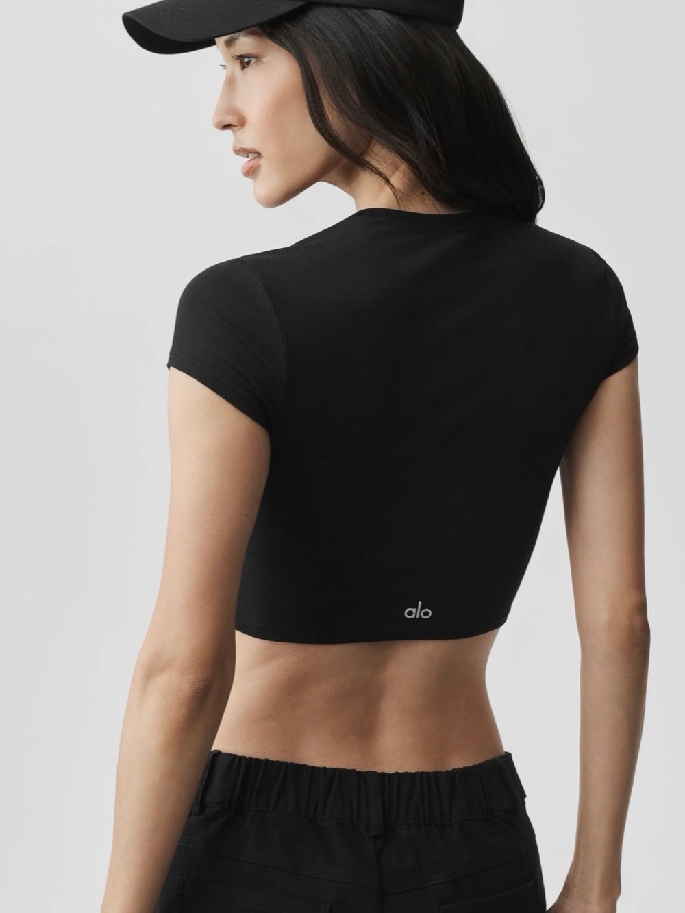ALO Yoga Black Short Sleeve Crop Top - Picture 2 of 5